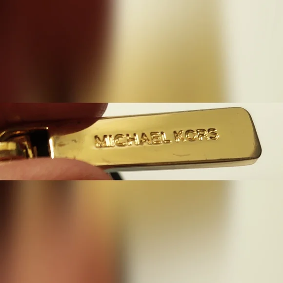 Michael Kors Charlotte M/L Leather Top Zip Tote - Picture 4 of 13